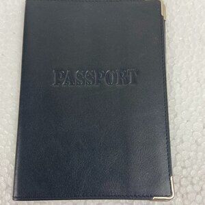 PETEK Passport Case Leather Black